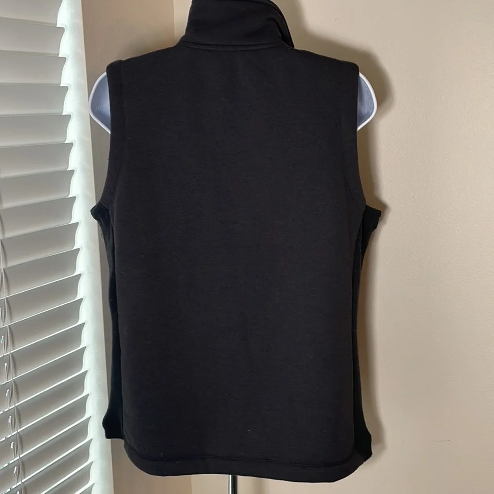 WOOLRICH Fleece Lined Vest Size Medium